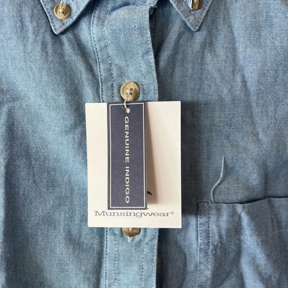 MUNSINGWEAR Penguin Button Down Top - Picture 4 of 12